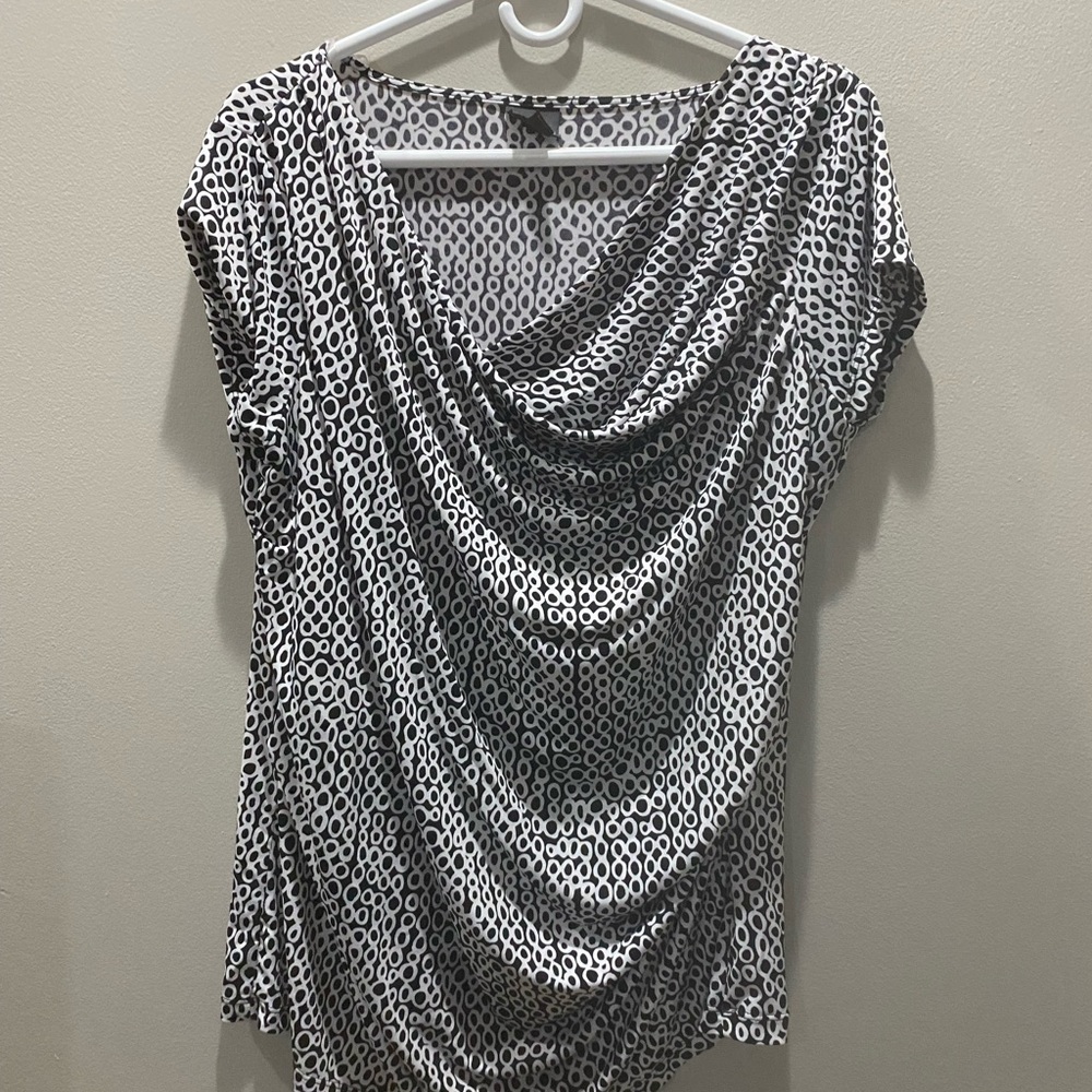 STORE CLOSING MAKE OFFER 
Worthington Blouse